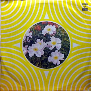 LP Various - Melodies &amp; Beats (III) (Deska je v bezvadném a krásném stavu. Obal je trochu obnošený s proseknutou hranou.)