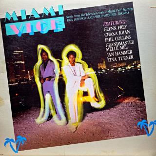 LP Various ‎– Miami Vice - Music From The Television Series (Deska je v pěkném stavu s několika vlásenkami. Hraje fajn, bezvadný a čistý zvuk. Obal je zachovalý s několika malými stopami od vlhkosti mimo potisk (Kompilace, USA, 1985, Pop Rock, Soundtrack,