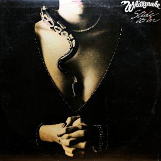 LP Whitesnake – Slide It In (Deska je v pěkném a lesklém stavu, pár jemných vlásenek. Hraje fajn, výborný zvuk, jen mírný praskot mezi skladbami. Obal je taky pěkný, pouze velmi lehké stopy používání. Orig. vnitřní obal s potiskem.)