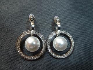 Luxusní naušnice s perlou