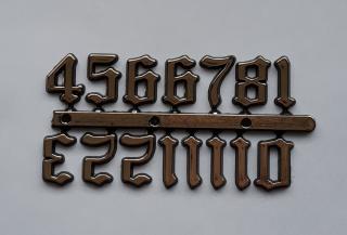 Arabské  číslice zlaté 2 cm - anglický styl