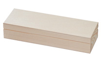 Dřevěná krabička na péra a tužky s magnetem