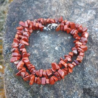 Jaspis červený náhrdelník 45 cm (sekané kameny 5-10 mm)