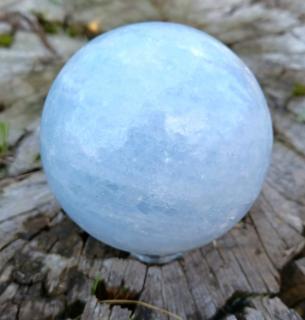 Modrý kalcit koule 8,2cm (průměr 8,2 cm, hmotnost 818g)