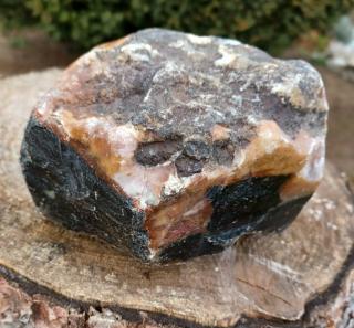 Sardonyx 1840g (130 x 110 x 70 mm)