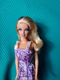 Fashionistas Barbie purple X7870