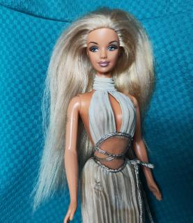 Sběratelská Barbie Gone Platinum Diva