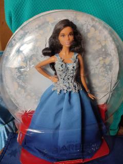 Sběratelská Barbie Holiday 2016