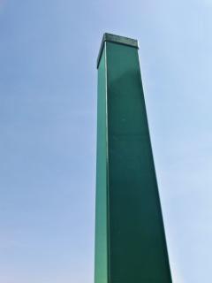 Sloupek plotový hranatý 40x60 mm, délka 200 cm, zelený (Plotový sloupek obdélníkového profilu)