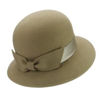 Béžový plstěný klobouk se stuhou a mašlí (Dámský klobouk SOP59)