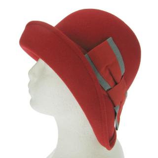 Klobouk vlněný červený (Dámský klobouk s mašlí )