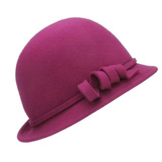 Růžový plstěný klobouk s ozdobnou spirálou (Dámský klobouk vlněný KDV113)