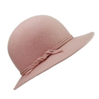 Růžový plstěný klobouk s ozdobnou spirálou (Dámský klobouk)