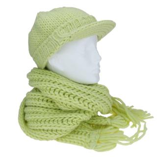 Souprava zelené pletené šály a čepice s kšiltem (Dámský zimní komplet oranžovýzeůený)