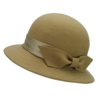 Světle hnědý plstěný klobouk se stuhou a mašlí (Dámský klobouk SOP59)