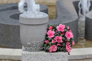 Urna mramolitová stříbrná s růží