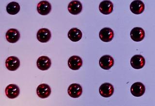 SAMOLEPÍCÍ 3D OČI RED 3MM-154KS