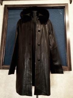 Dámský kožený kabát černý - poslední kus. (SLEVA 70 % - VÝPRODEJ )