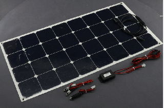 SO68 - 100W/ 12V ohebná solární nabíječka autobaterií