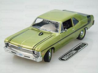 Chevrolet Nova Yenko Deuce LT/1 1970 (sběratelský model, určeno pouze k vystavení)
