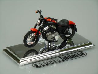 Harley-Davidson 2007 XL 1200N Nightster (sběratelský model, určeno pouze k vystavení)