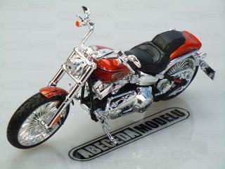 Harley-Davidson 2014 CVO Breakout (sběratelský model, určeno pouze k vystavení)