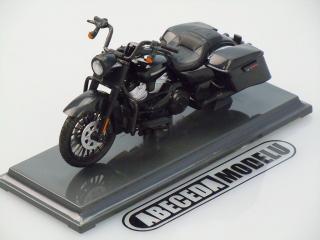 Harley-Davidson 2017 Road King Special (sběratelský model, určeno pouze k vystavení)