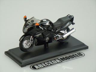 Honda CBR1100XX (sběratelský model, určeno pouze k vystavení)