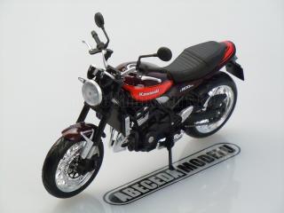 Kawasaki Z900RS (sběratelský model, určeno pouze k vystavení)