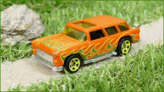 Angličák - Autíčko Hot Wheels Chevy Nomad