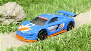 Angličák - Autíčko Hot Wheels Renault Sport RS