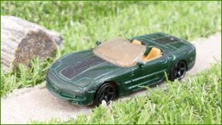 Angličák Autíčko Matchbox 2000 Corvette