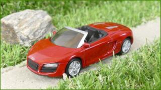 Angličák Siku Autíčko Audi R8 Spyder