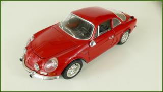 Kovový Model Bburago 1:18 - Alpine A110