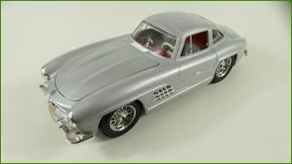 Kovový Model Bburago 1:18 - Mercedes 300 SL (1954)