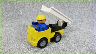 Lego Duplo autíčko se žebříkem