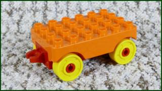 Lego® Duplo® Červený Podvozek s Plošinou (Lego® Duplo®)