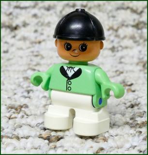 Lego® Duplo® Figurka Chlapeček s Černou Kšiltovkou (Lego® Duplo®)