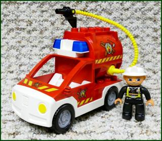 Lego® Duplo® Hasičské Auto s Cisternou, Hadicí a Hasičem (Lego® Duplo®)
