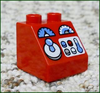 Lego® Duplo® Kostka 2x2 Červená Zkosená - Panel s Joystikem a Tlačítky (4) (Lego® Duplo®)