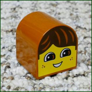 Lego® Duplo® Kostka 2x2 Hnědá Půlkulatá - Obličej Chlapec (Lego® Duplo®)