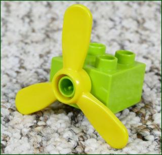 Lego® Duplo® Kostka 2x2 Limetka se Žlutou Vrtulí  (Lego® Duplo®)