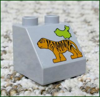 Lego® Duplo® Kostka 2x2 Šedá Zkosená - Tygr / Čína (Lego® Duplo®)