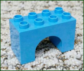 Lego® Duplo® Kostka Podstavec Mostu 2x4 Světle Tyrkysová (Podloubí) (Lego® Duplo®)