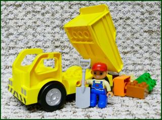 Lego® Duplo® Nákladní Auto Vyklápěcí s Figurkou a Kostkami (Lego® Duplo®)