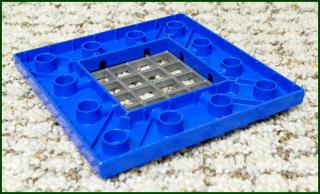 Lego® Duplo® Podložka/Deska 8x8 s Mříží Modrá (Šedá Mříž) (Lego® Duplo®)