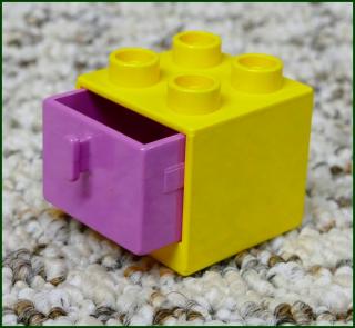 Lego® Duplo® Skříňka Malá Žlutá/Růžový Šuplík (Lego® Duplo®)