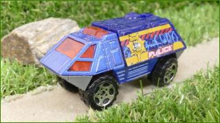 Matchbox Autíčko Armored Response Vehicle