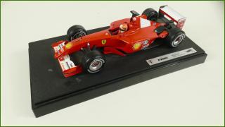 Model Auta Hot Wheels 1:18 - F2001 Michael Schumacher