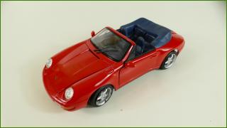 Model Auta Maisto 1:18 - Porsche Carrera Cabriolet - (1994) - Viz Popis